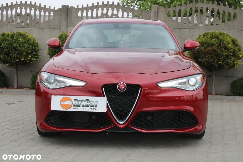Alfa Romeo Giulia 2.0 Turbo 16V AT8-Q4 Veloce Ti - 9