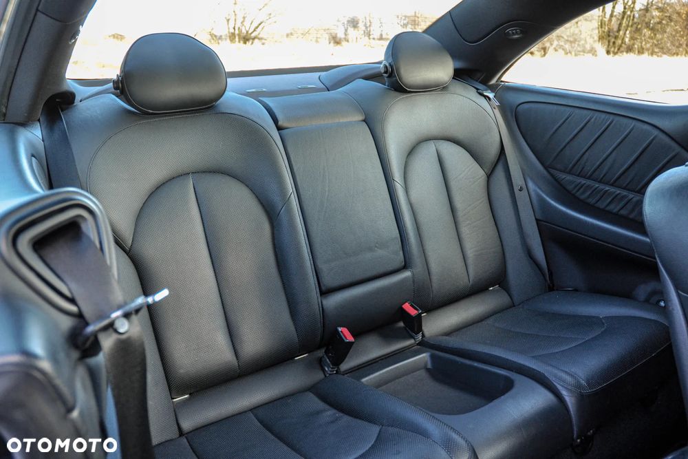 Mercedes-Benz CLK 320 CDI 7G-TRONIC Avantgarde - 12