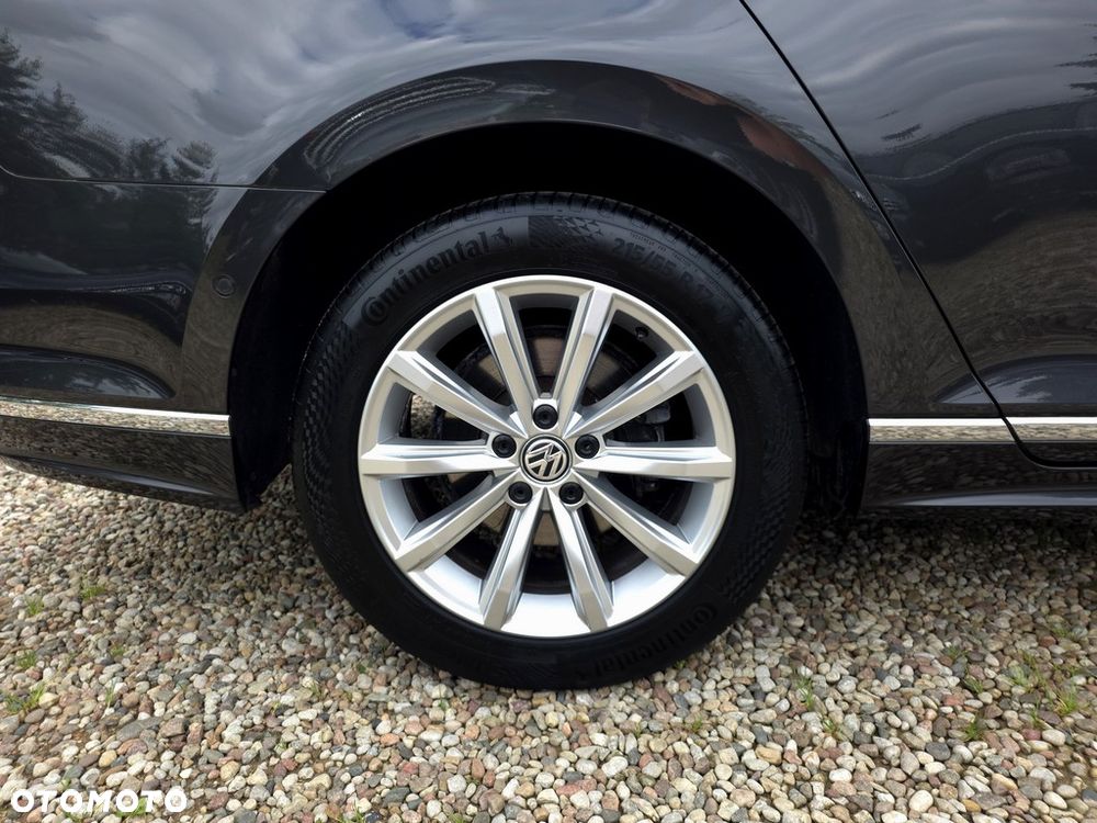 Volkswagen Passat 2.0 TDI SCR Highline DSG - 27
