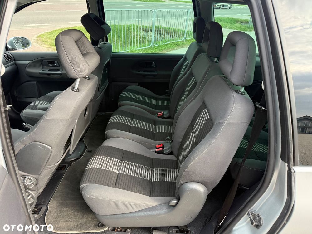 Volkswagen Sharan 1.8 5V Turbo Sportline - 14