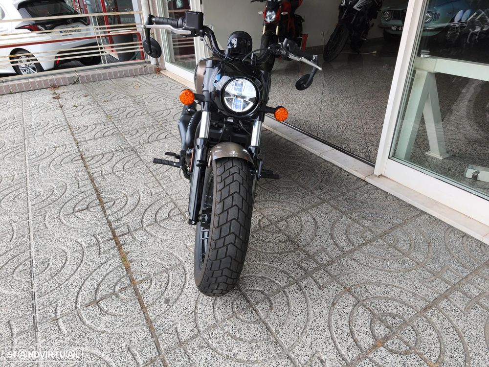 Indian Scout Bobber Limited Tech - 2