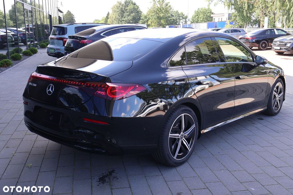 Mercedes-Benz CLA - 10