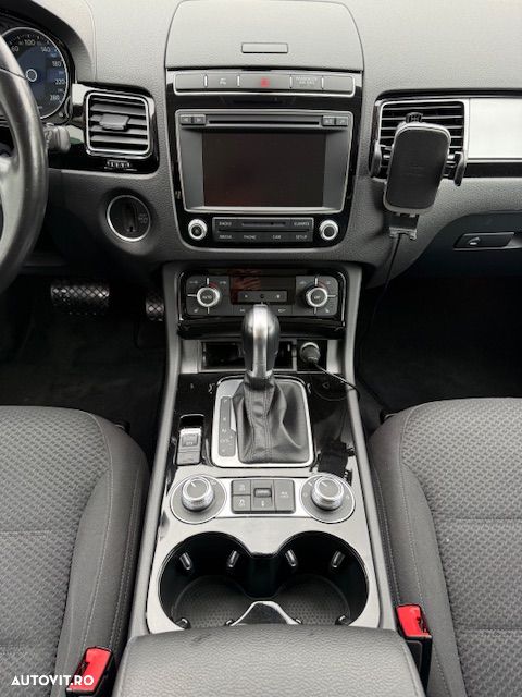 Volkswagen Touareg 3.0 V6 TDI BMT - 8