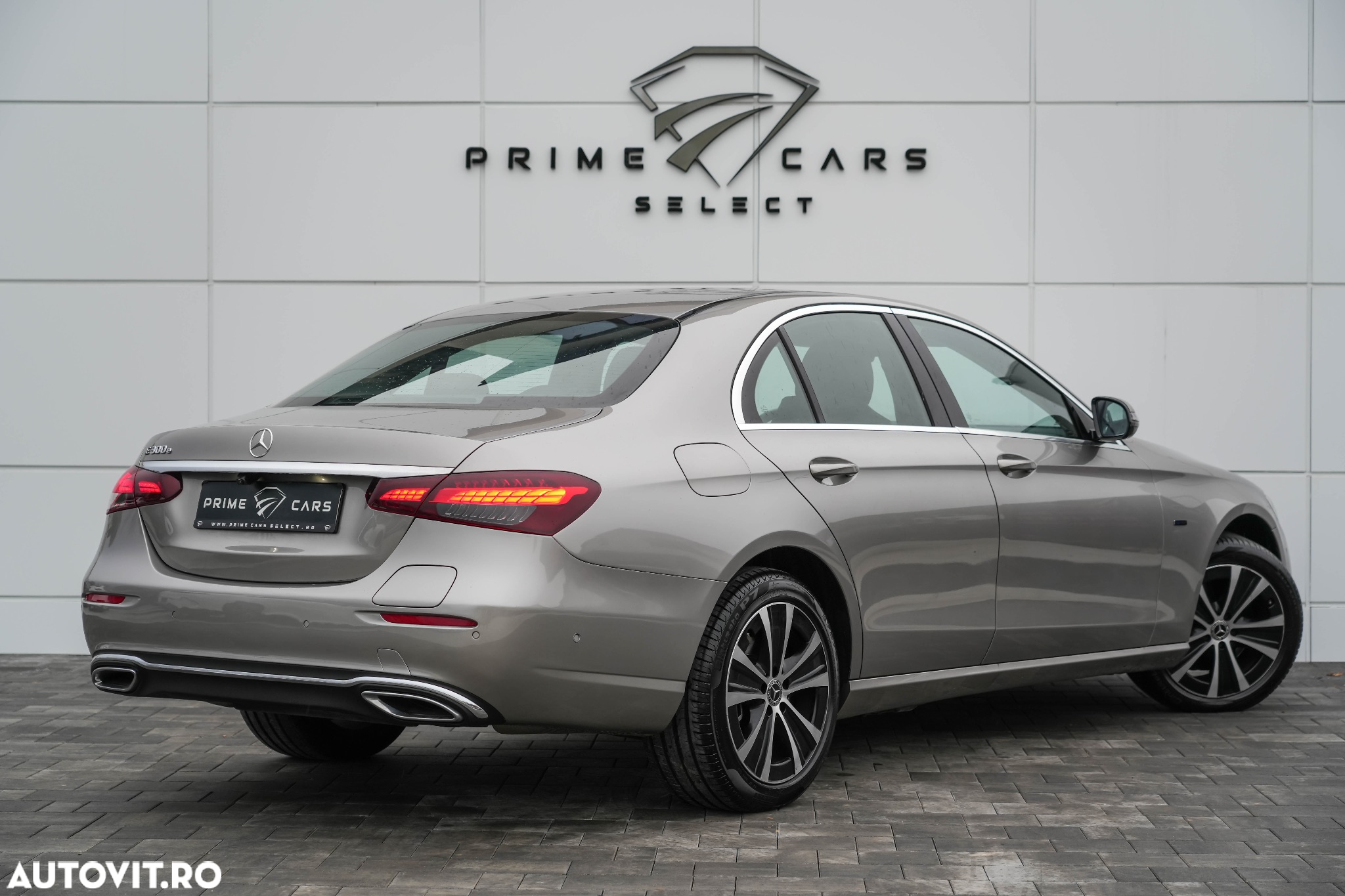 Mercedes-Benz E 300e 9G-TRONIC - 2