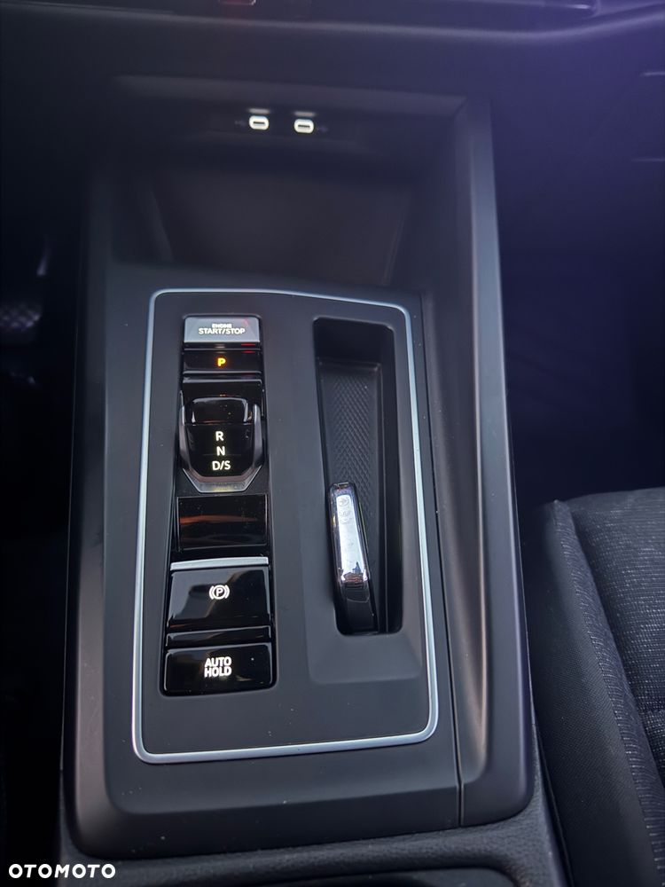 Volkswagen Golf - 21