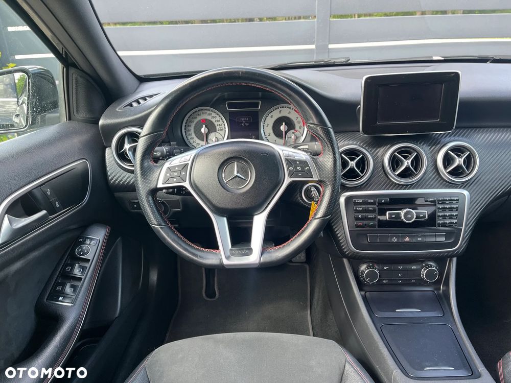 Mercedes-Benz Klasa A 180 7G-DCT AMG Line - 25