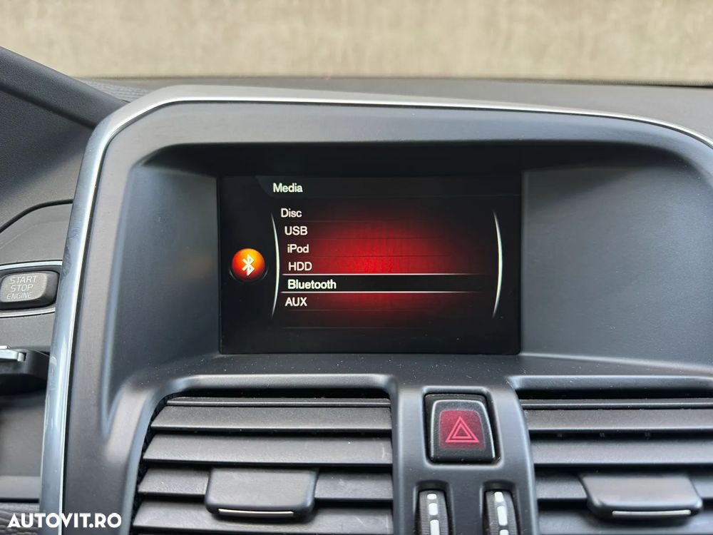 Volvo XC 60 D4 Geartronic Summum - 17