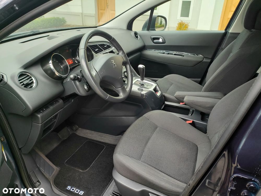 Peugeot 5008 - 15