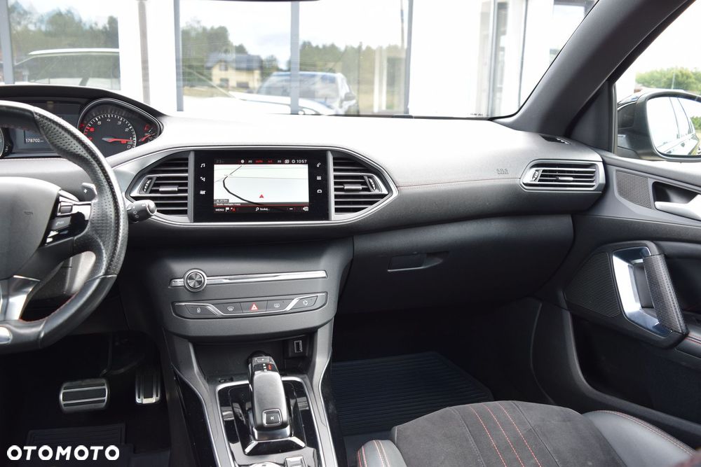 Peugeot 308 PureTech 225 EAT8 Stop & Start GT - 29