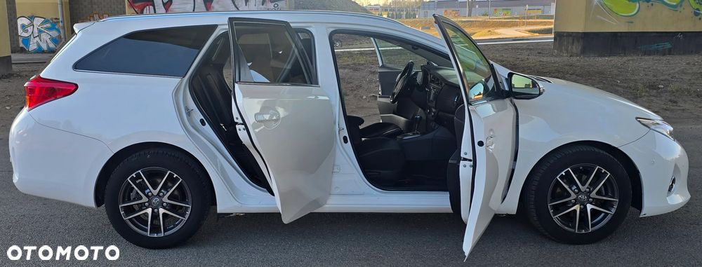 Toyota Auris 1.6 Valvematic Multidrive S Comfort - 19
