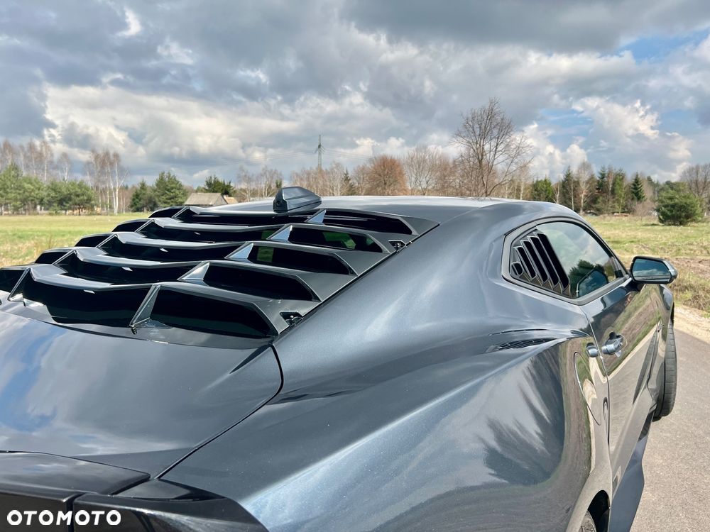 Chevrolet Camaro - 12