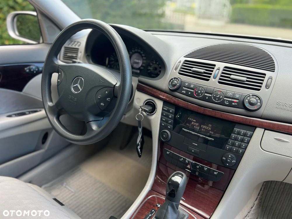 Mercedes-Benz Klasa E - 15