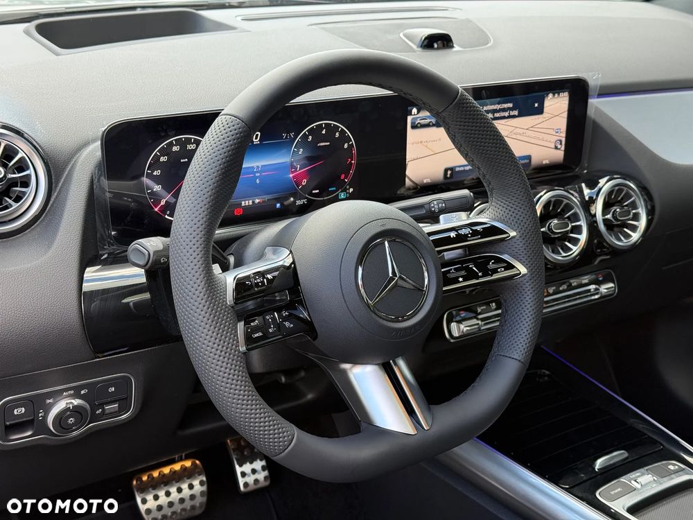 Mercedes-Benz GLA 220 mHEV 4-Matic AMG Line 8G-DCT - 14