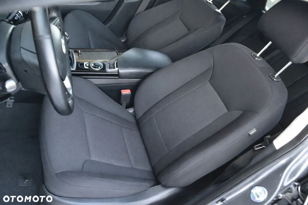 Hyundai i40 Kombi blue 1.6 Space - 39