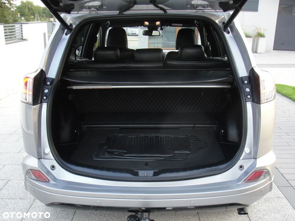 Toyota RAV4 Hybrid Selection 4x4 - 29