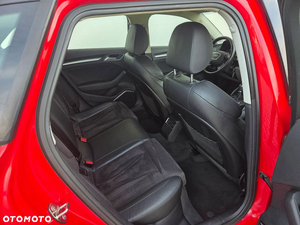 Audi A3 Sportback - 13