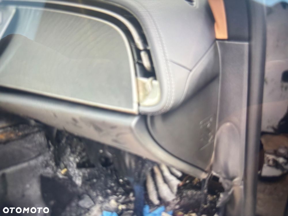 Mercedes-Benz Klasa E - 4