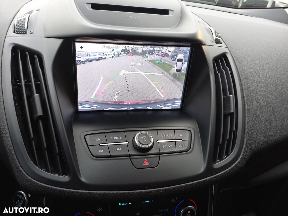 Ford Kuga 2.0 TDCi 4WD Powershift Titanium - 27