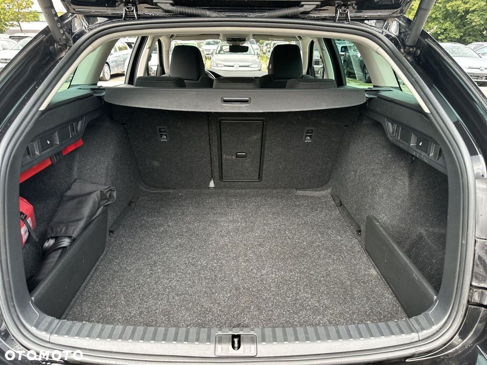 Skoda Octavia 2.0 TDI Style DSG - 36
