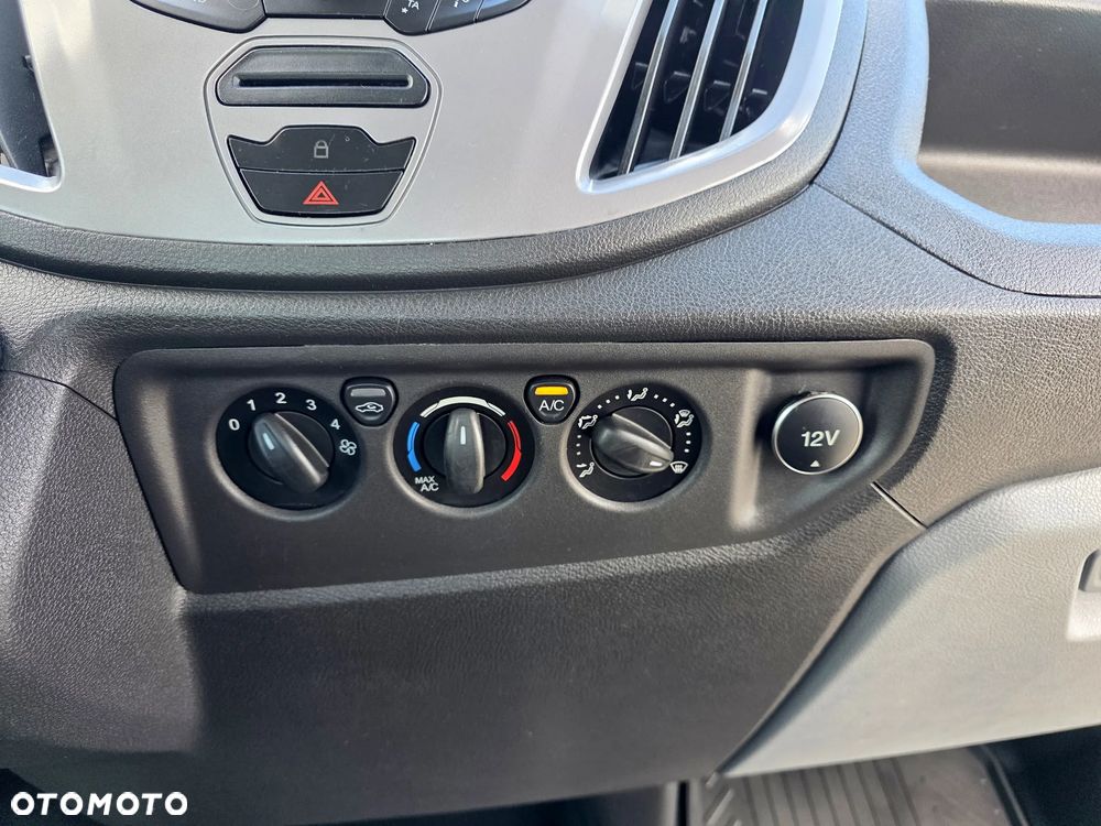 Ford TRANSIT 2,0 TDCI 170 KONNA DOKA BRYGADÓWKA 7 OSOBOWA 3,1M SKRZYNIA KLIMA WEBASTO LEDY BLIŻNIAKI DO 3,5T GWARANCJA - 29