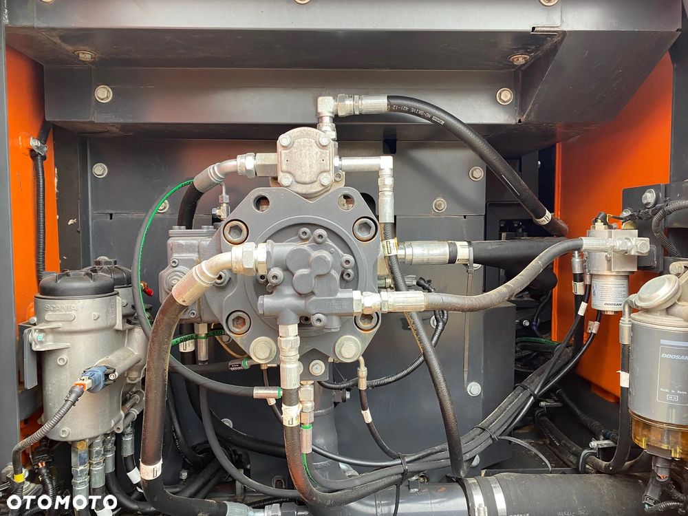 Doosan DX 300 LC-5, 2015 ROK, 9600 MTH, z NIEMIEC, PODWOZIE 90% DOBRE, - 22