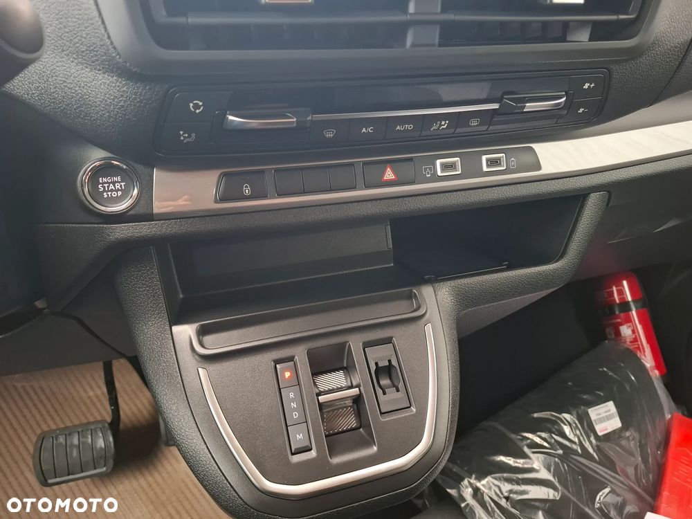 Toyota Proace Verso 2.2 D4-D Long Family - 21