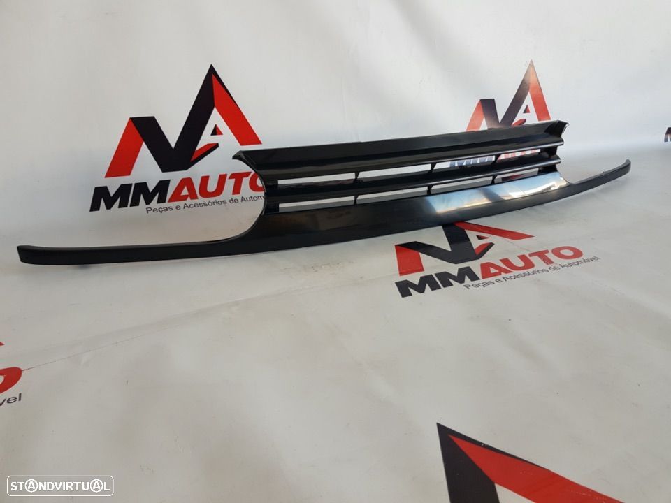 Grelha Frontal VW Golf 3 VR6 S/Simbolo - 2