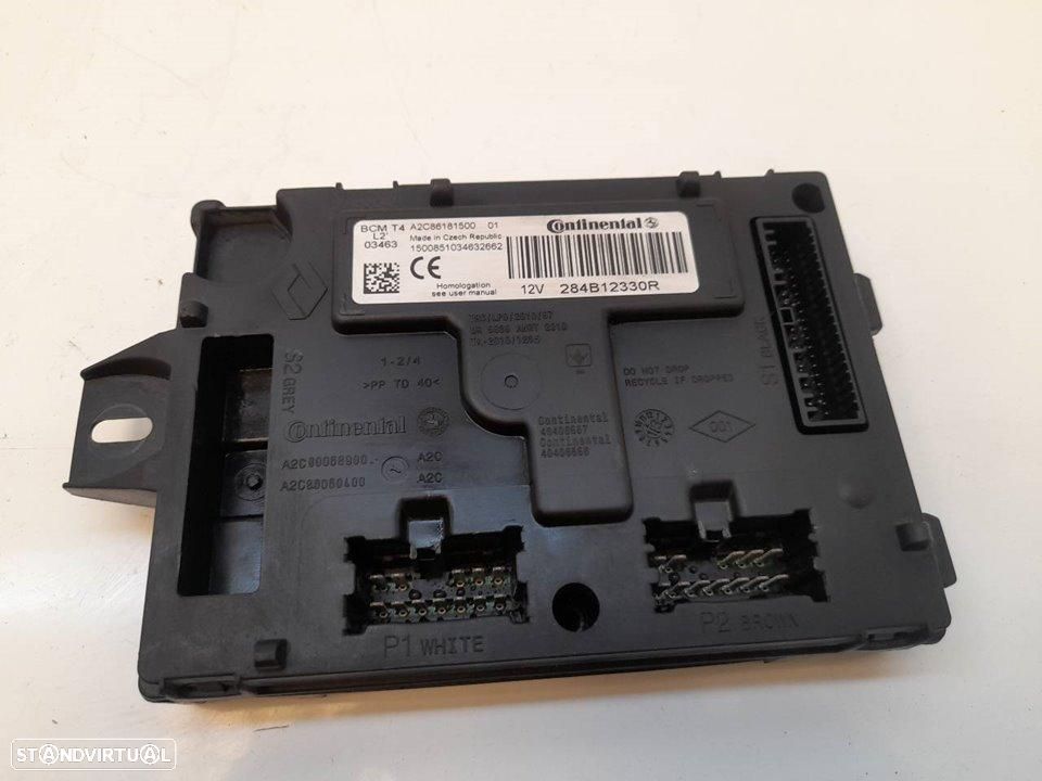 CAIXA DE RELES FUSÍVEIS DACIA SANDERO II - 1