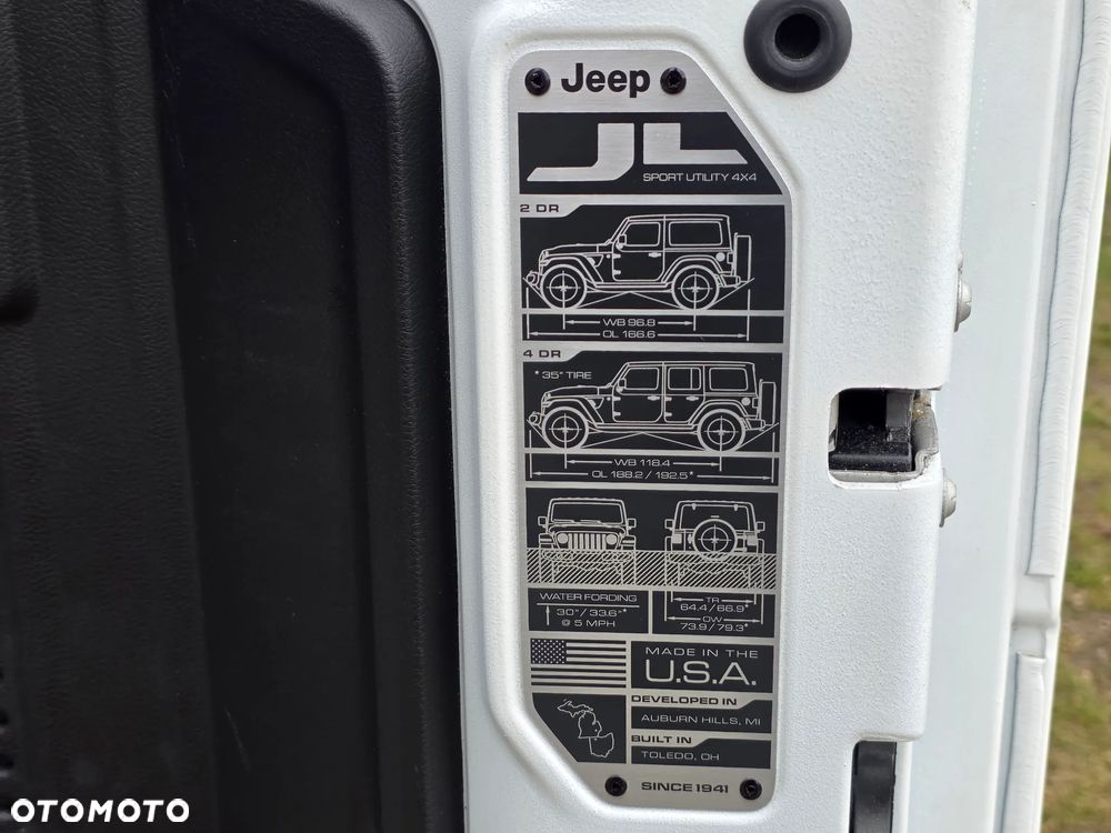 Jeep Wrangler Unlimited 2.0 Turbo PHEV 4xe Sahara - 32