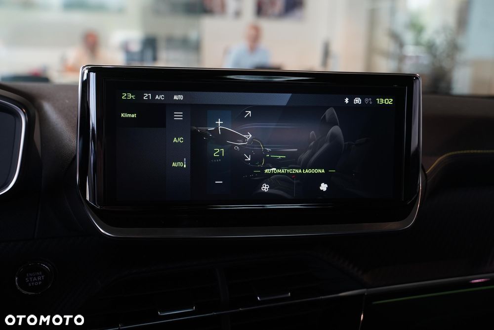 Peugeot 208 1.2 mHEV GT - 17