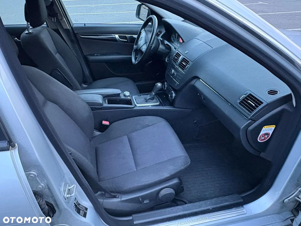 Mercedes-Benz Klasa C 220 CDI DPF Automatik - 4