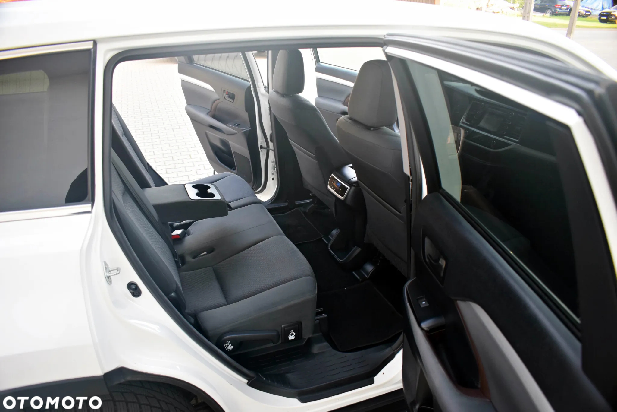 Toyota Highlander - 32