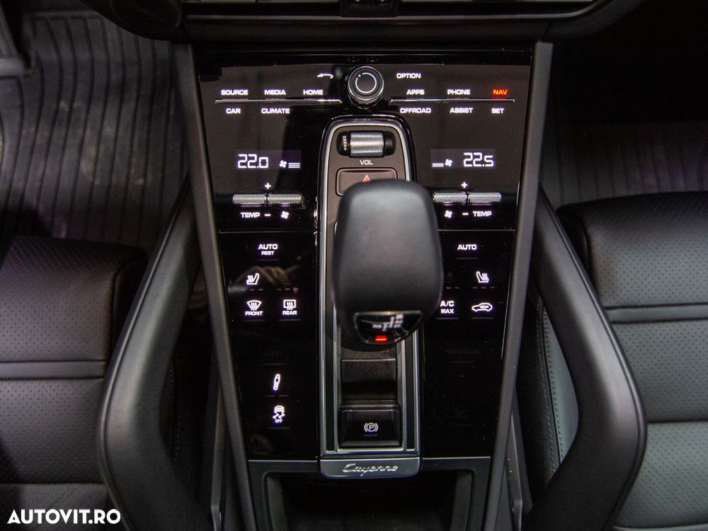 Porsche Cayenne Coupe Standard - 3