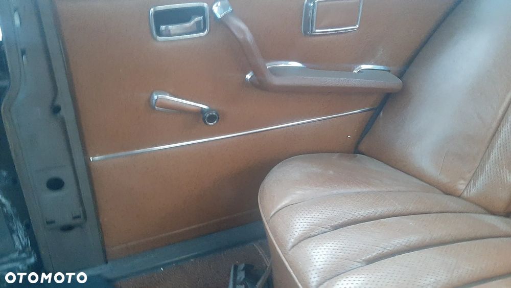 MERCEDES W108 BOCZEK DRZWI PRAWY TYŁ IDEALNY - 1