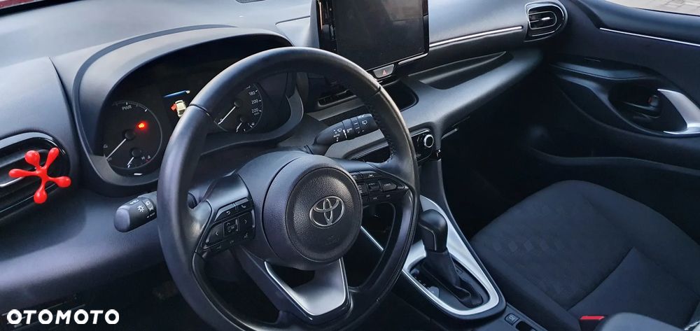 Toyota Yaris - 10