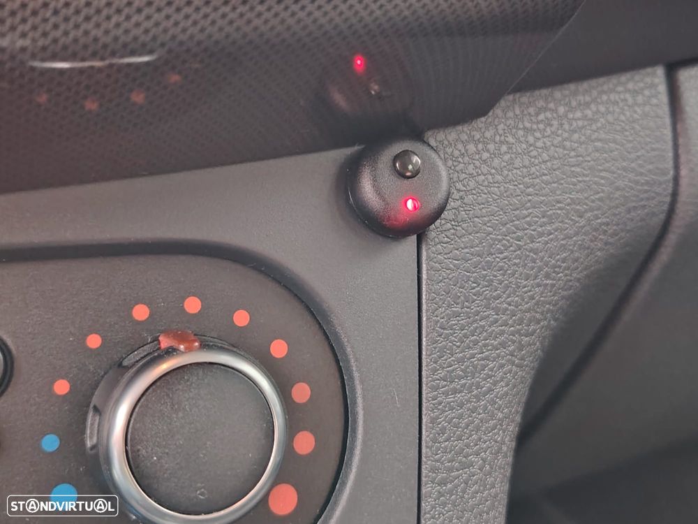 Dacia Logan MCV 0.9 TCe Stepway - 13