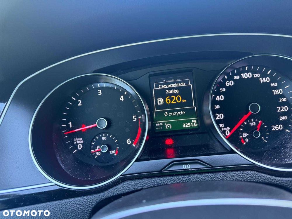 Volkswagen Passat - 7