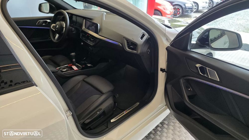 BMW 116 d Pack M - 45