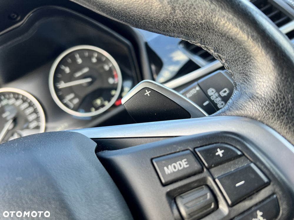 BMW X1 xDrive25d Sport Line - 20