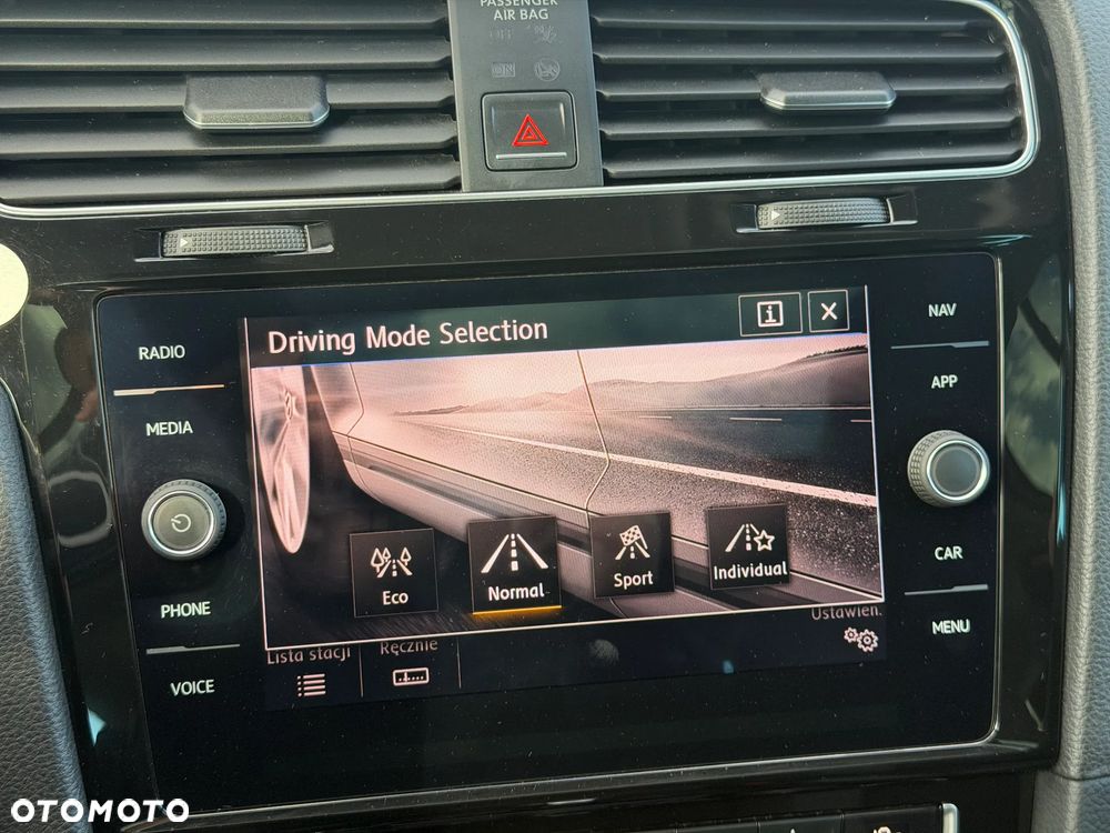 Volkswagen Golf 1.5 TSI BMT Evo Highline DSG - 18