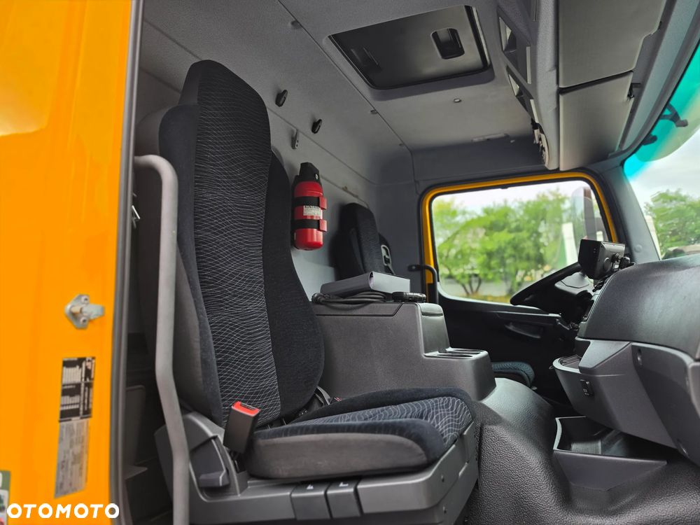 Mercedes-Benz Atego 1324 Chłodnia 6,40 m + Winda 1500 kg | 223 tys. km | zadbany  EURO 6 - 13