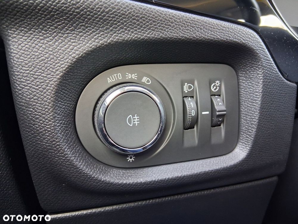 Opel Corsa 1.2 Elegance S&S - 20