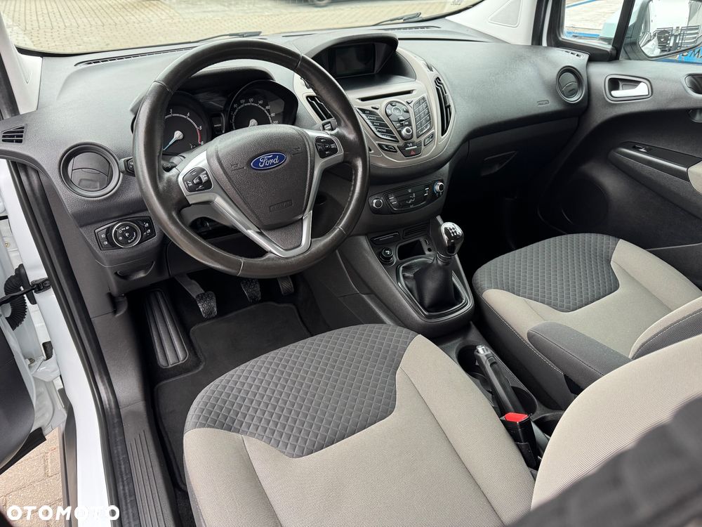 Ford Tourneo Courier 1.5 TDCi Trend - 22