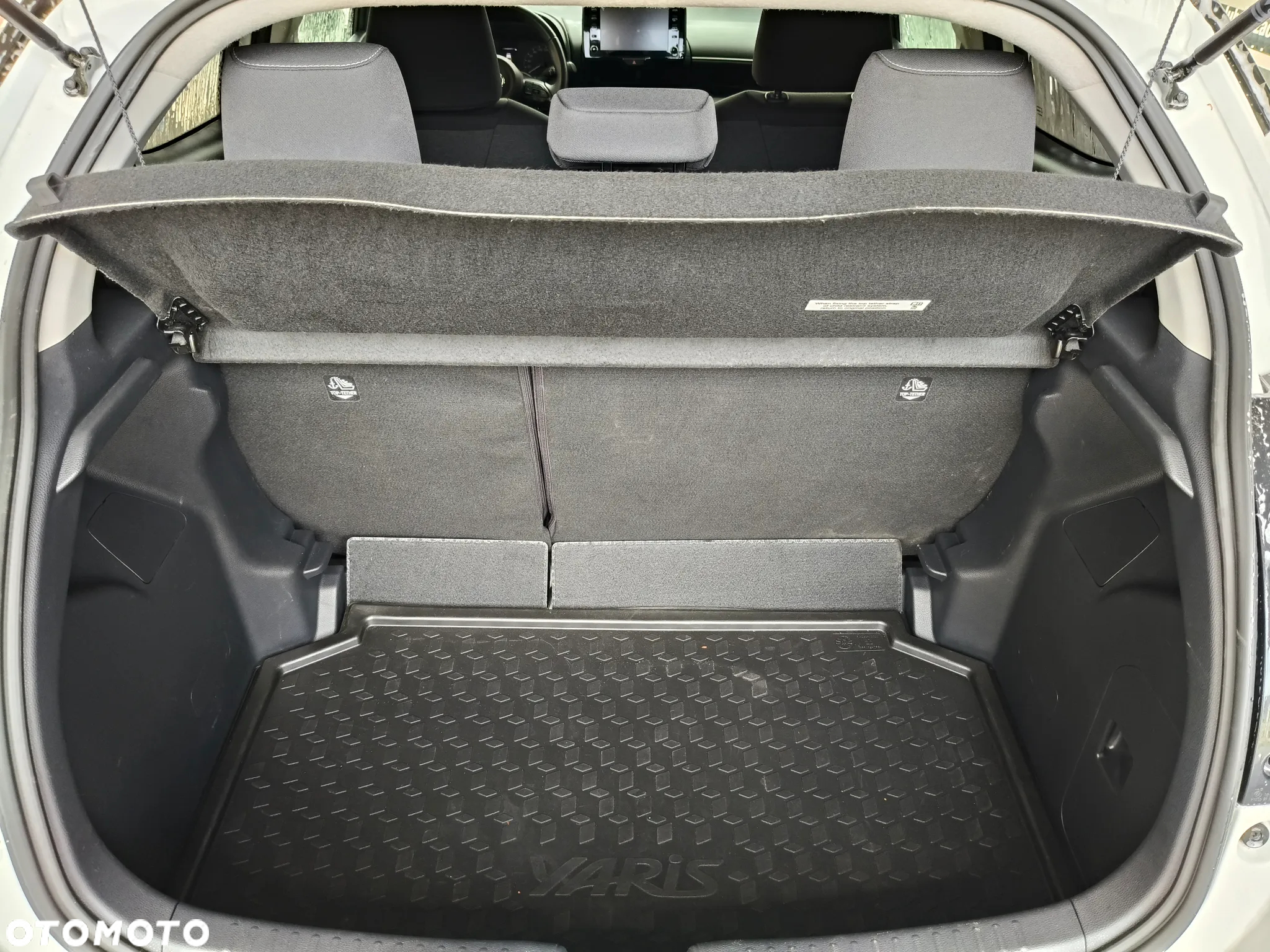 Toyota Yaris Hybrid 1.5 Comfort - 28