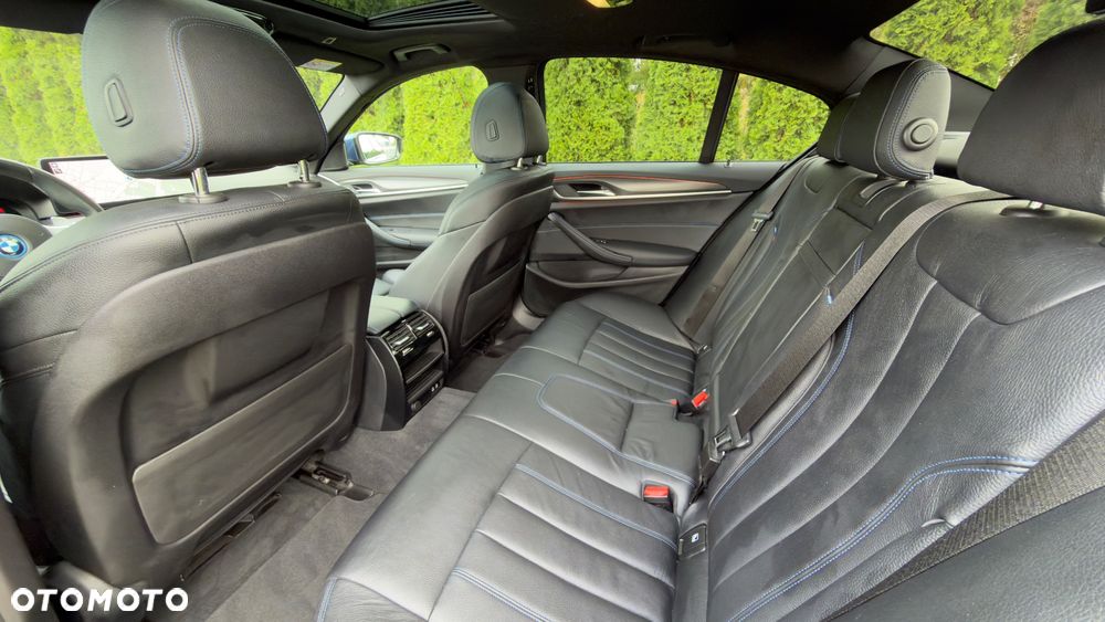 BMW Seria 5 530e xDrive - 21