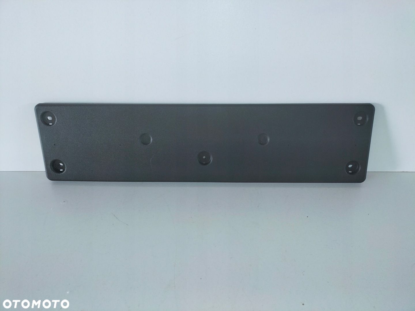 Podkładka pod tablicę przód HYUNDAI KONA LIFT 20- - 1