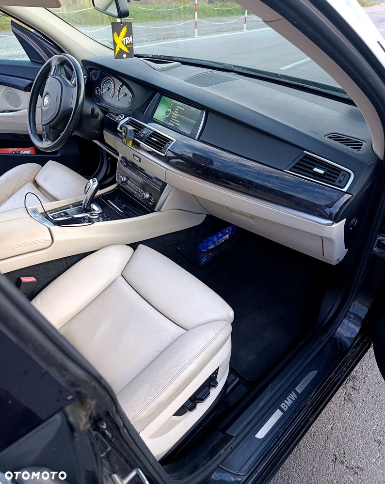 BMW 5GT - 7