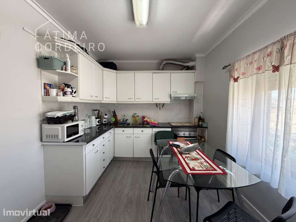 Apartamento T2 com arrecadação na Cova da Piedade - Grande imagem: 4/18