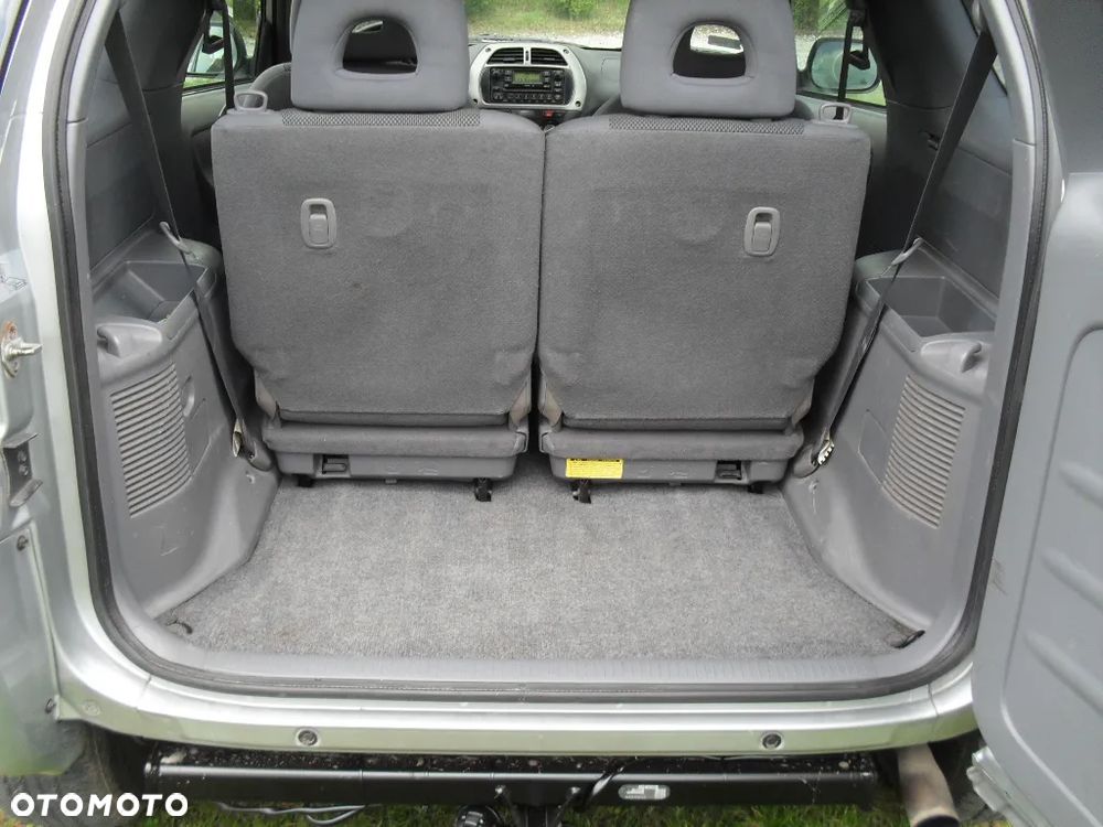 Toyota RAV4 2.0 VVT-i Sol - 11