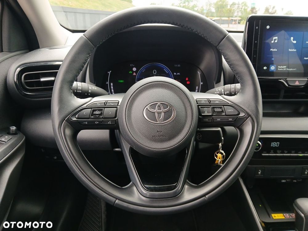 Toyota Yaris Hybrid 1.5 Style - 26